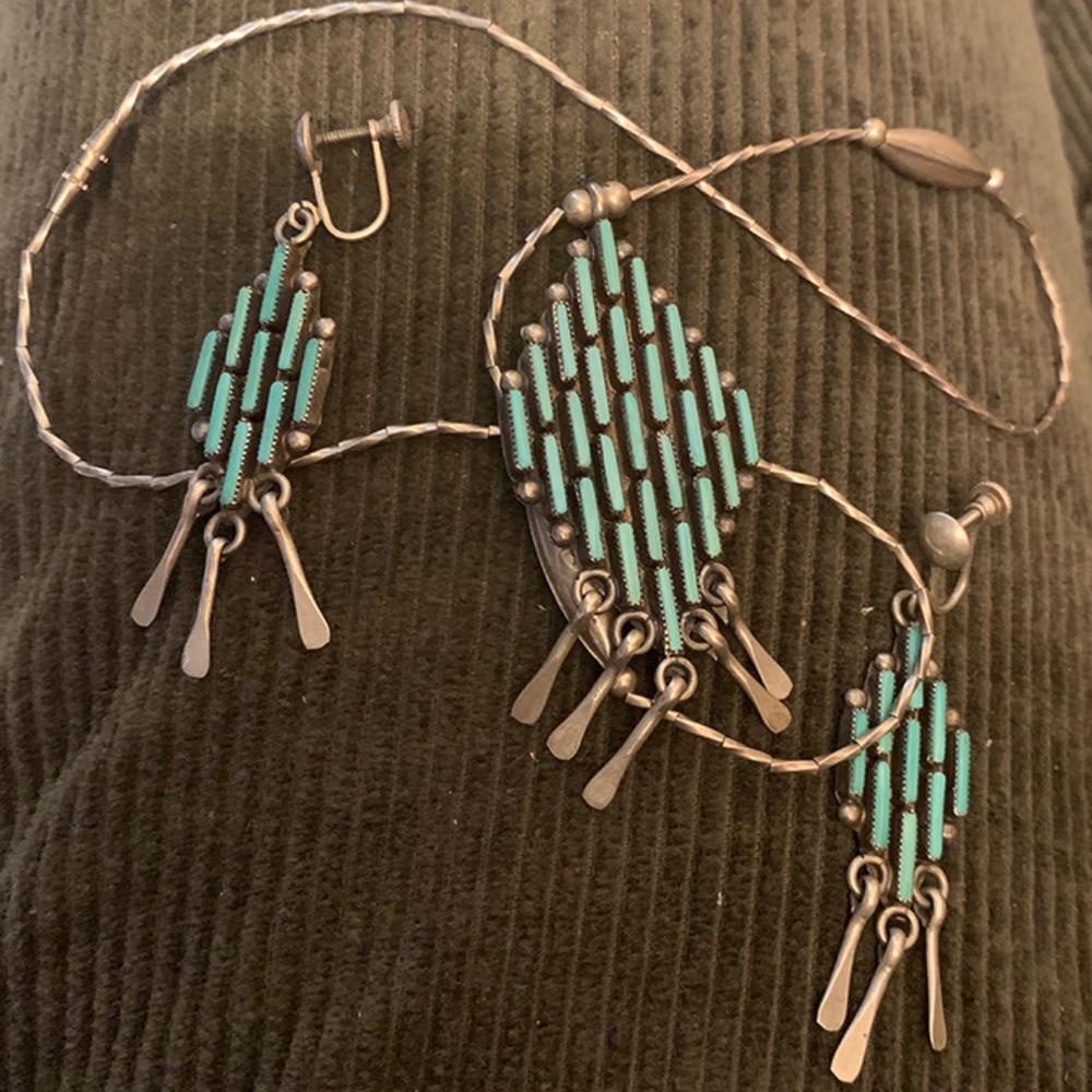 Zuni Arvina Pinto Sandoval Turquoise Ears Necklace - Picture 6 of 7